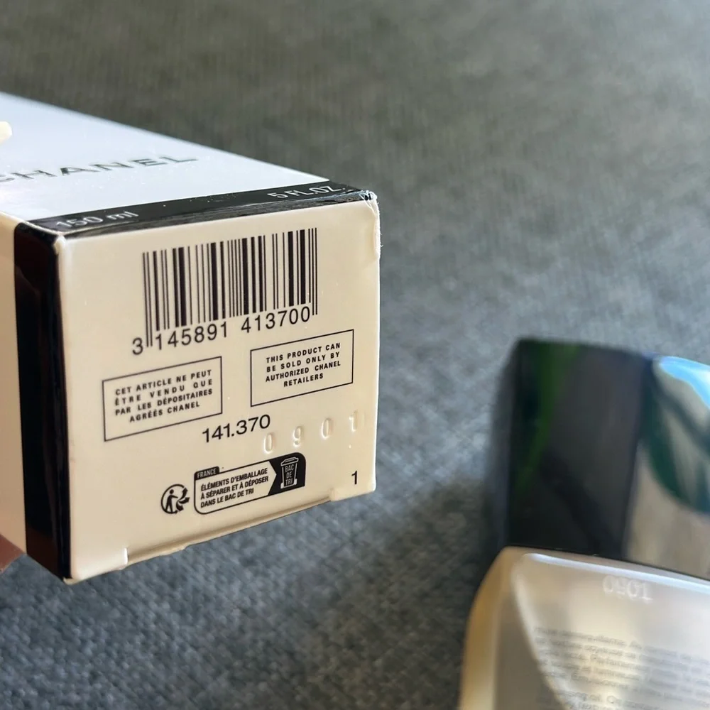 NEW Chanel L’HUILE Anti-Pollution Cleansing Oil - Picture 5 of 5